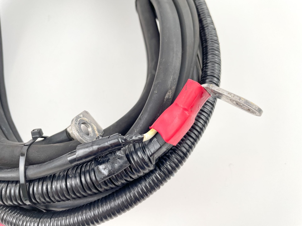 2003 Honda 200 HP 4 Stroke Outboard Battery Cables 32410-ZY3-010 OEM