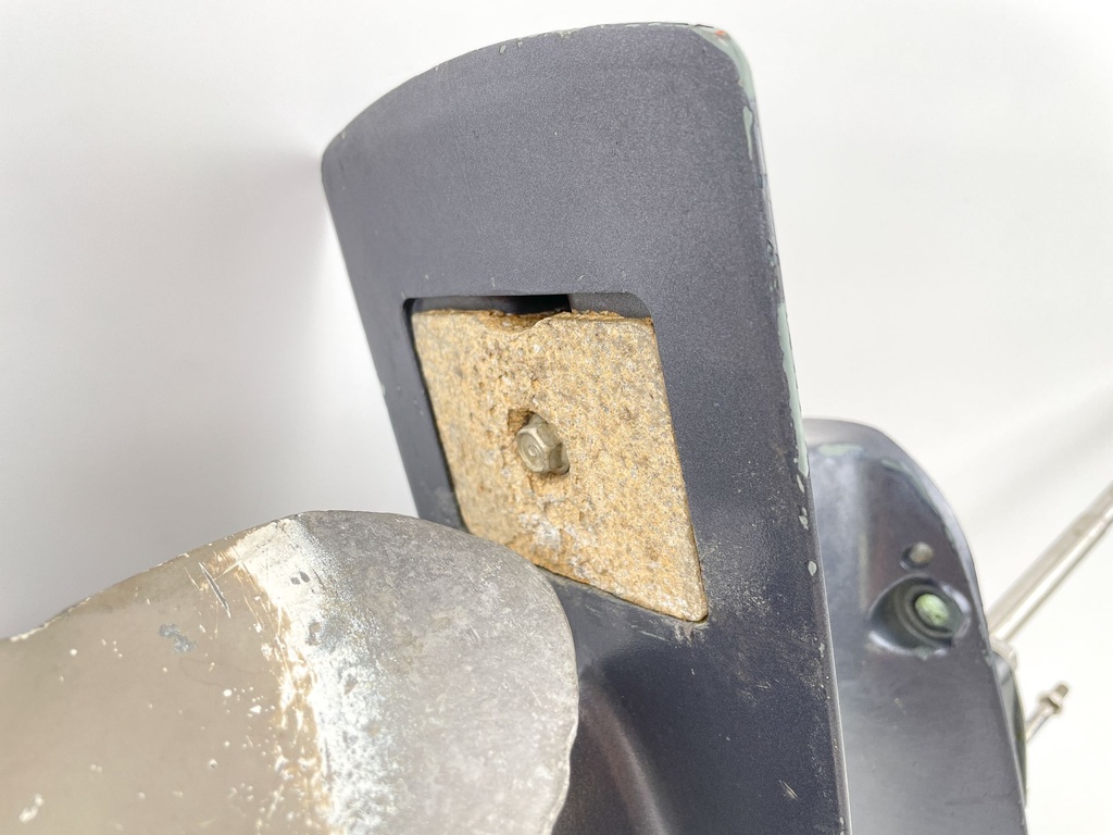 1998 Yamaha 15 HP 4 Stroke Outboard Lower Unit Gear Case 66M-45300-10-4D OEM