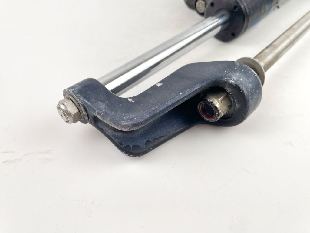 SeaStar Front Mount Outboard Hydraulic Steering Cylinder Assembly Ram HC5345