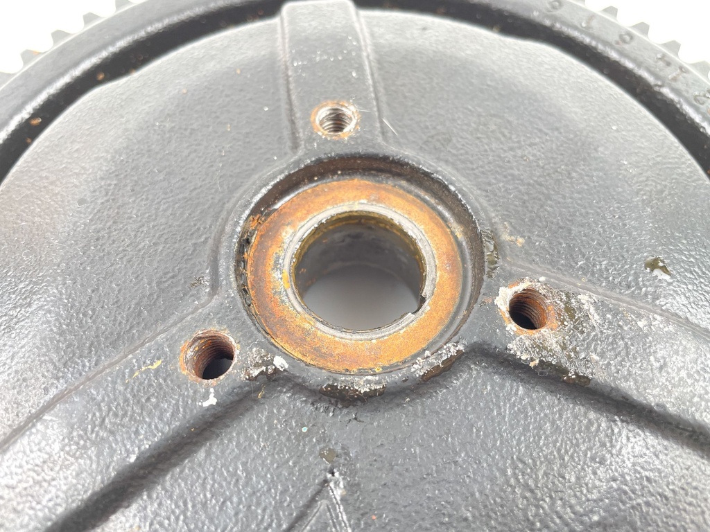 1999 Johnson 25 HP 2 Stroke Outboard Flywheel 0585158 OEM