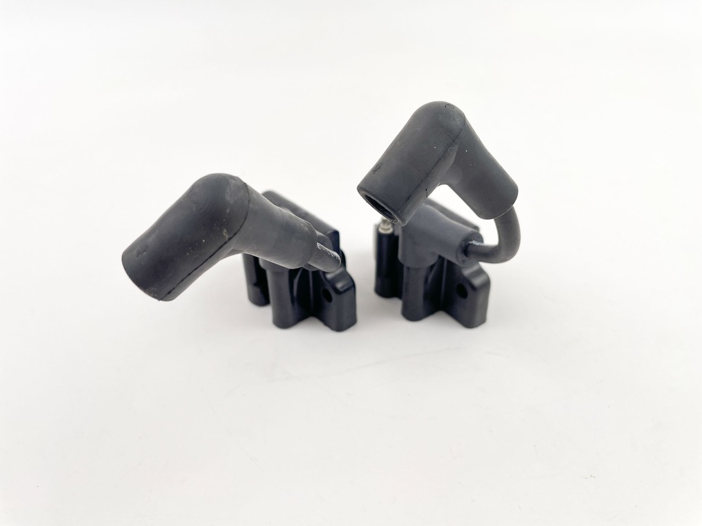 2002 Johnson 25 HP 2 Stroke Outboard Ignition Coil Set 0582508 OEM