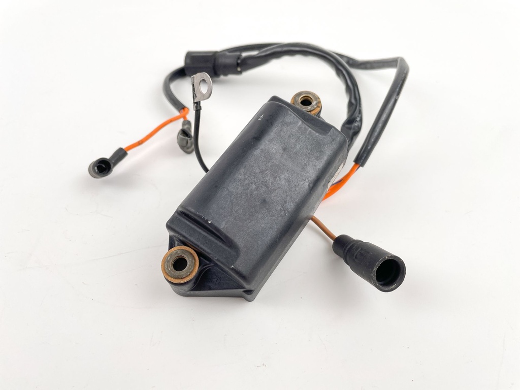 2002 Johnson 25 HP 2 Stroke Outboard Power Pack 0585224 OEM