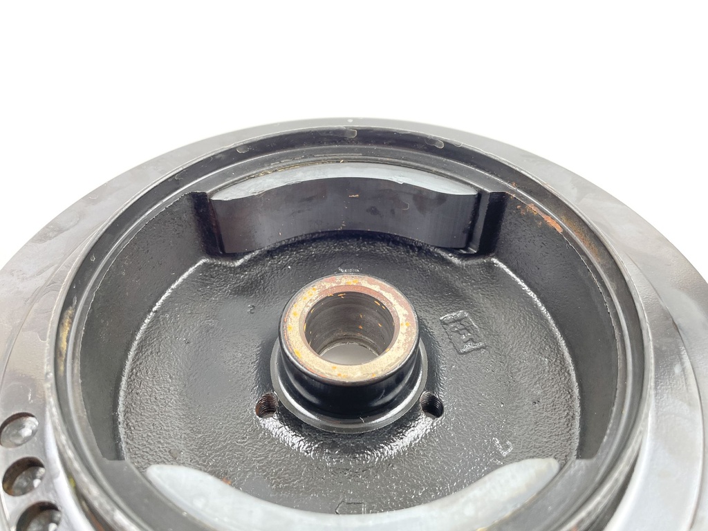 2002 Johnson 25 HP 2 Stroke Outboard Flywheel 0584374 OEM