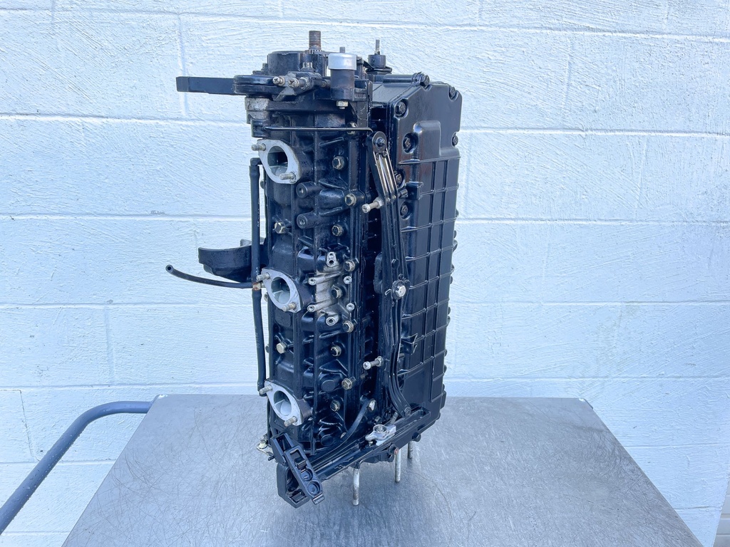 1984 Mercury 90 HP 2 Stroke Outboard Powerhead 97472A32 OEM