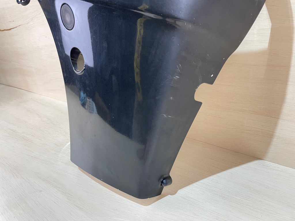 2003 Suzuki 140HP DF140 Port Side Cover Lower Pan 61820-90J11-0EP