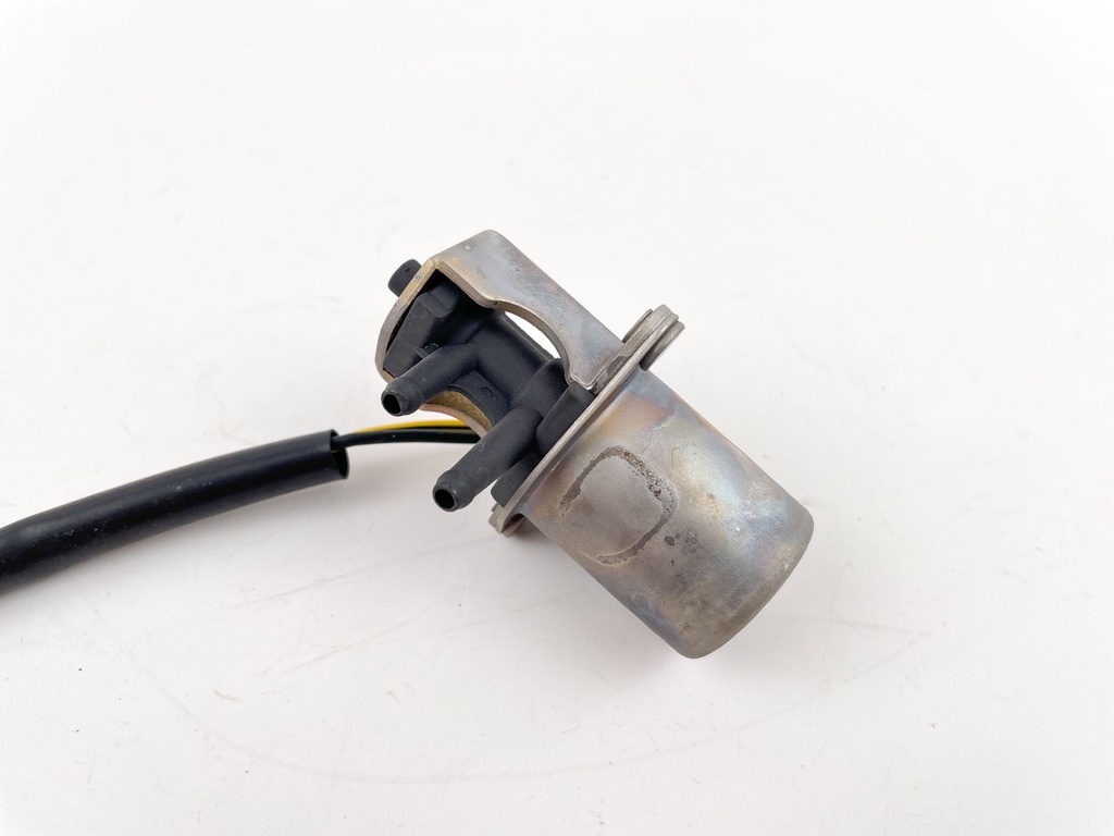 1984 Mercury 90 HP 2 Stroke Outboard Enrichner Solenoid Valve 42859A2 OEM