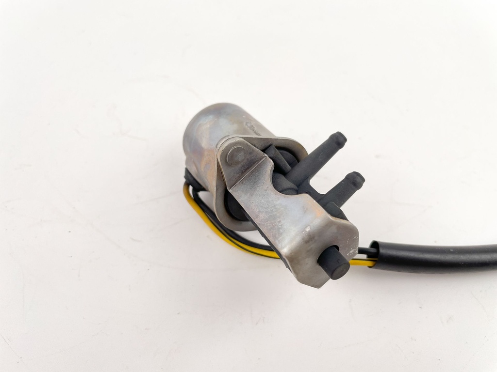 1984 Mercury 90 HP 2 Stroke Outboard Enrichner Solenoid Valve 42859A2 OEM