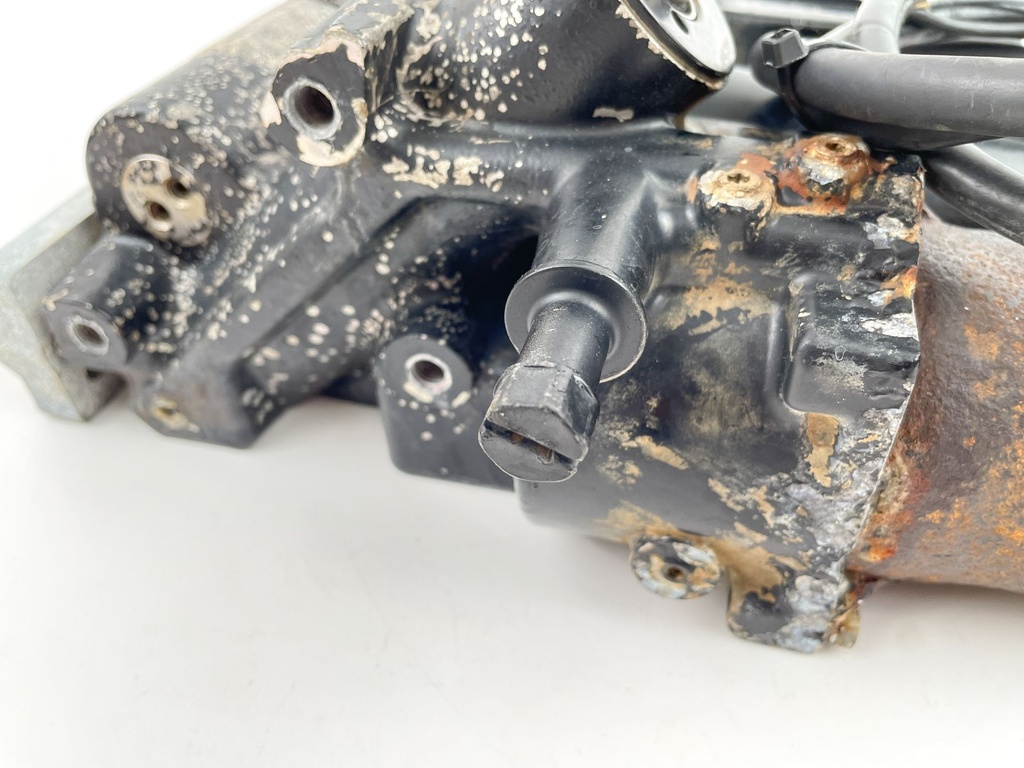 1984 Mercury 90 HP 2 Stroke Outboard Power Trim Tilt Unit 99659A21 - Repair