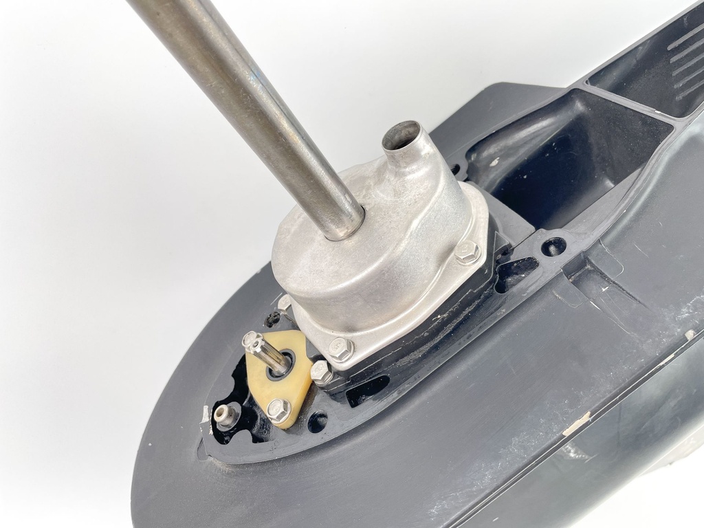 1989 Mercury 70 HP 2 Stroke Outboard 20" Lower Unit Gear Case 9011A7 3 Jaw