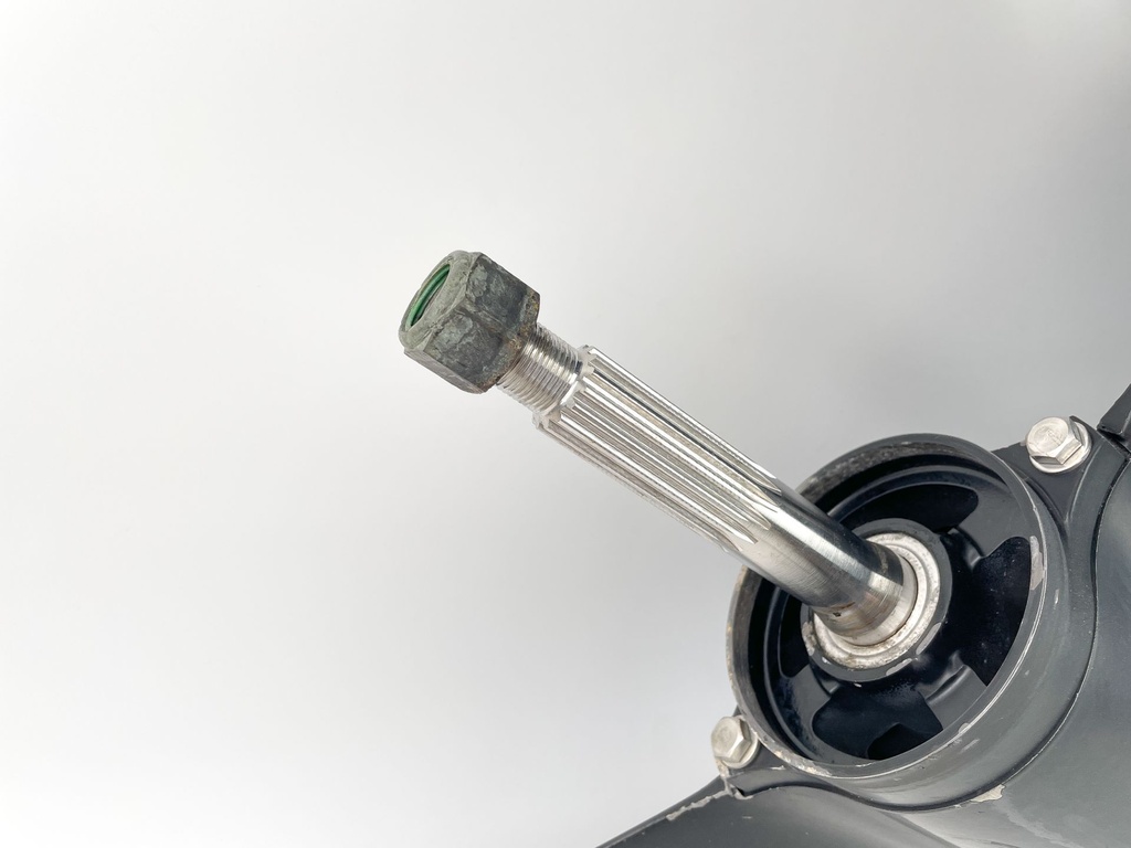 1989 Mercury 70 HP 2 Stroke Outboard 20" Lower Unit Gear Case 9011A7 3 Jaw