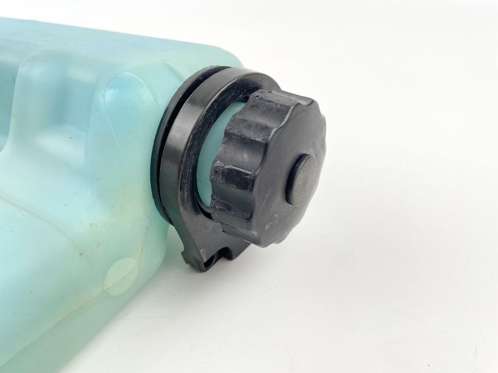 1989 Mercury 70 HP 2 Stroke Outboard Oil Tank 8627A6 OEM