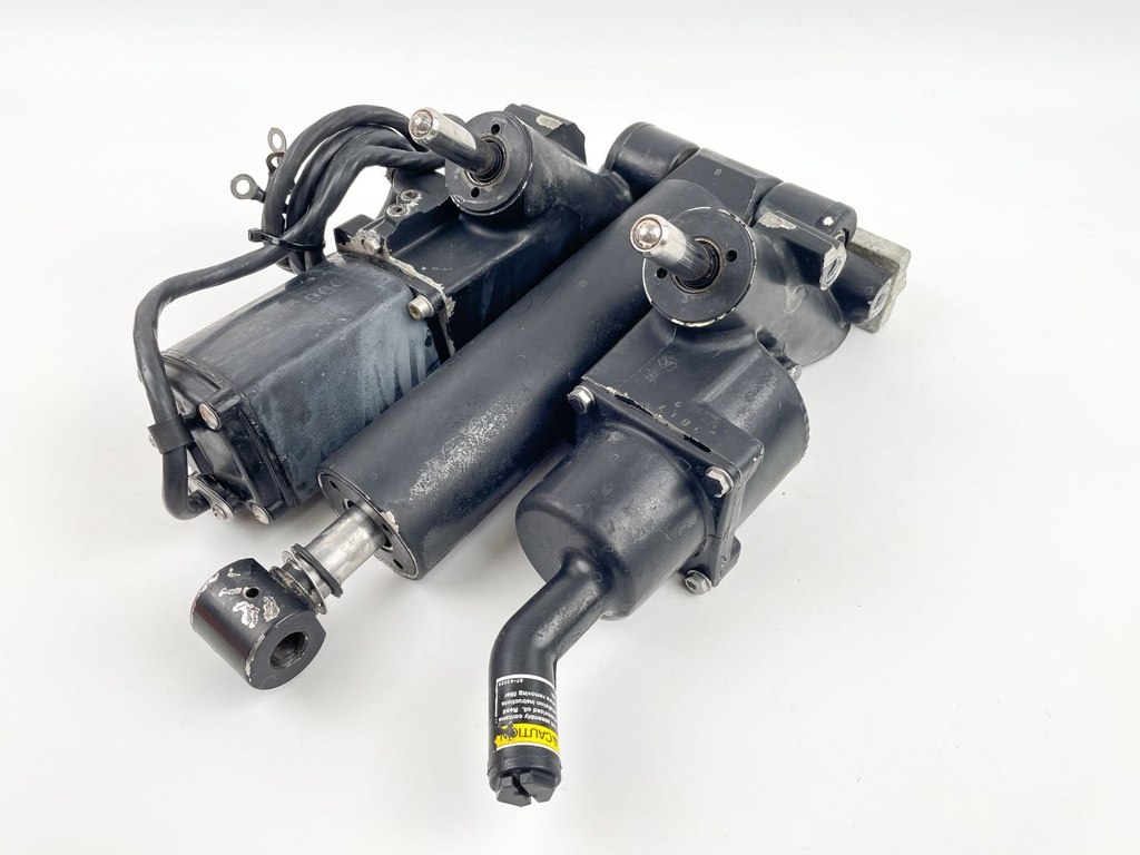 Mercury Mariner 70 75 80 90 115 150 175 200 HP 2 Stroke Outboard Trim Tilt Unit