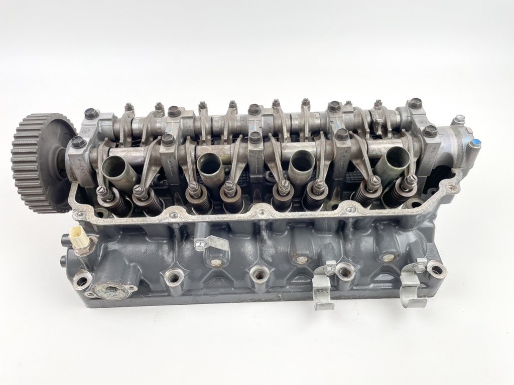 2004 Honda 130 HP 4 Stroke Outboard Cylinder Head 12215-ZW5-010ZA OEM