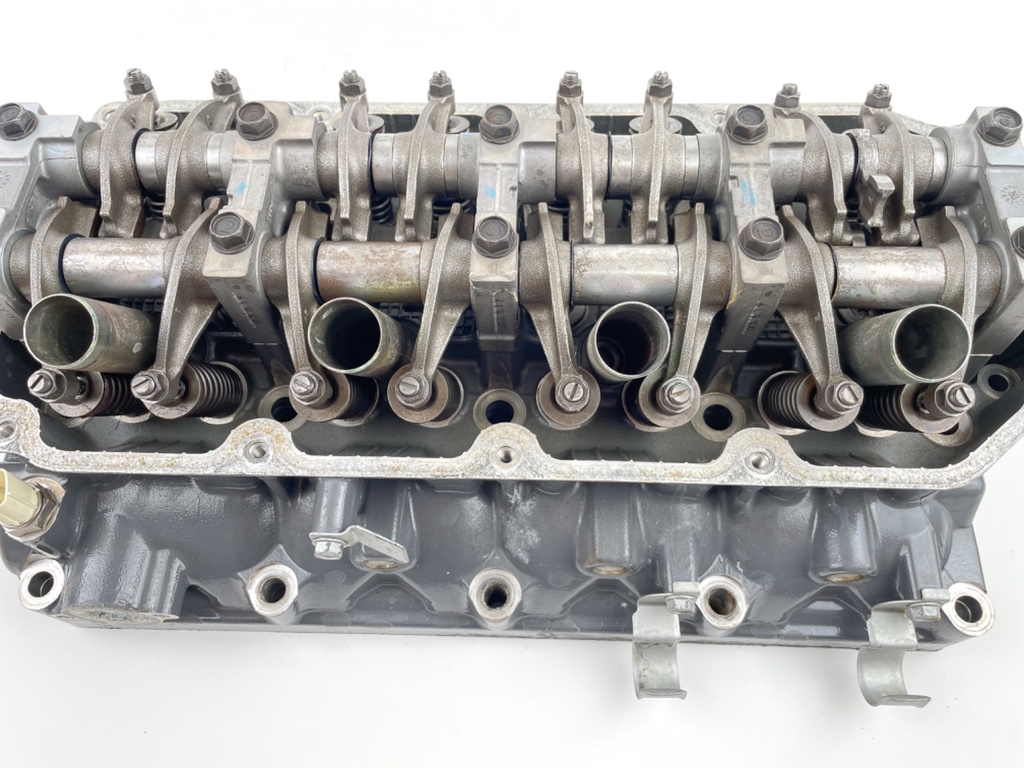 2004 Honda 130 HP 4 Stroke Outboard Cylinder Head 12215-ZW5-010ZA OEM