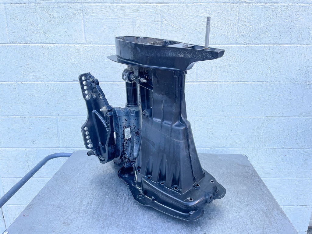 2018 Mercury 60 HP 4 Stroke Outboard Complete Midsection & Swivel Bracket 8M0118178 OEM