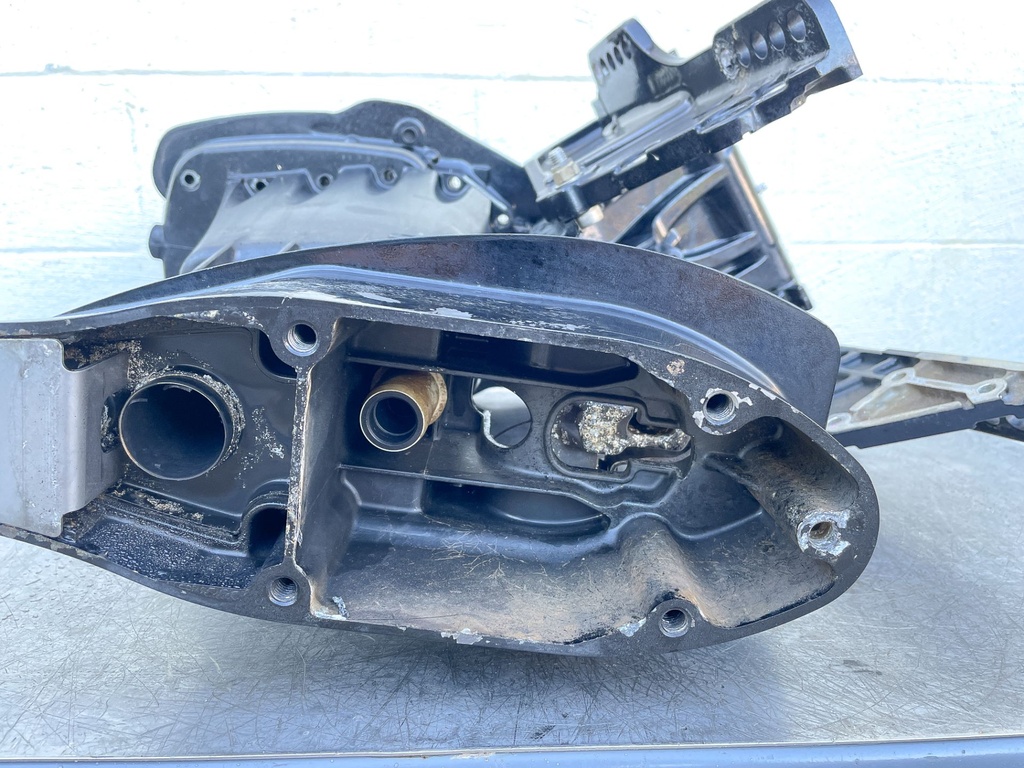 2018 Mercury 60 HP 4 Stroke Outboard Complete Midsection & Swivel Bracket 8M0118178 OEM