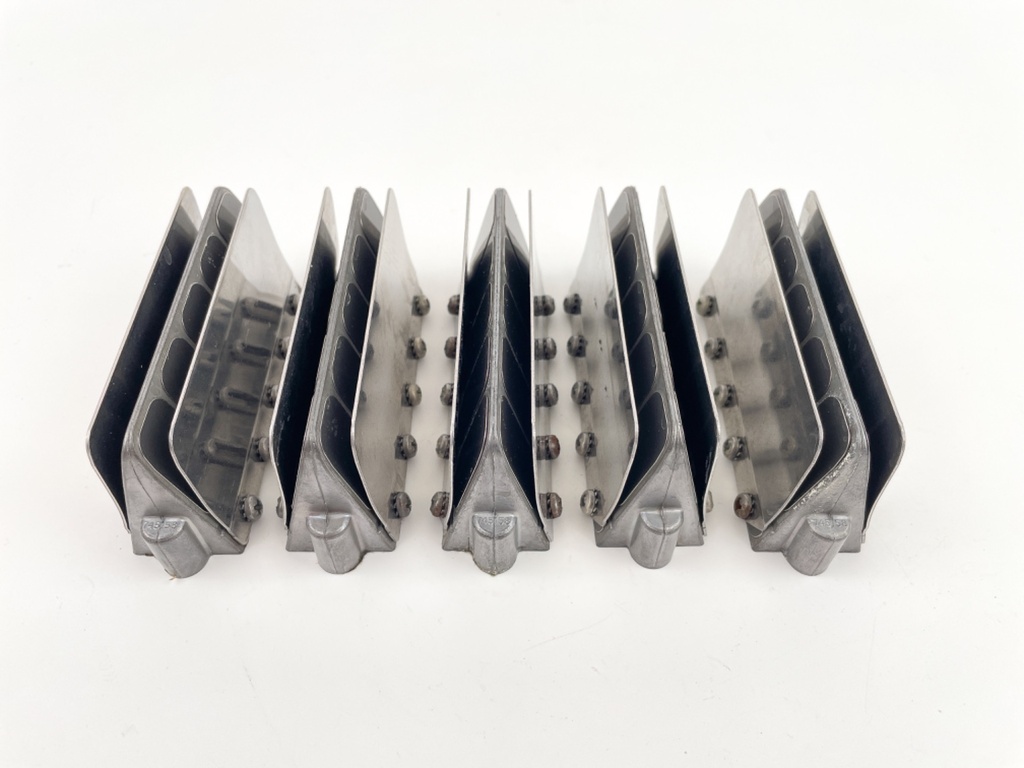 1992 Mercury 150 HP 2 Stroke Outboard Reed Valve Assembly 818108A-1 OEM