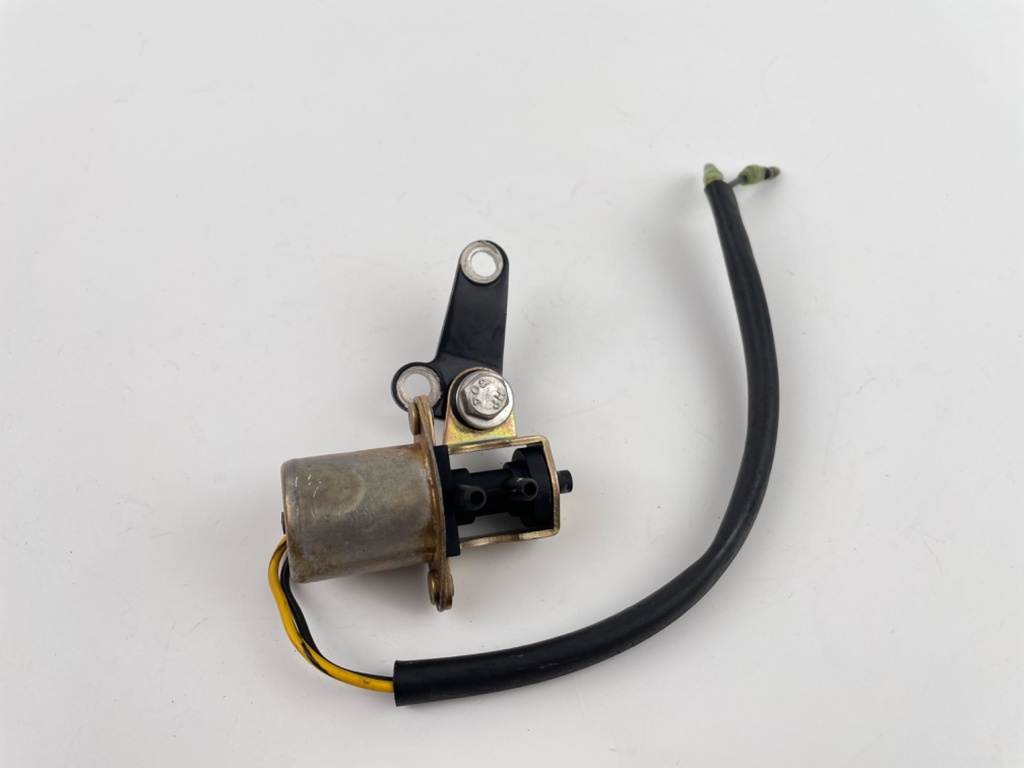 1992 Mercury 150 HP 2 Stroke Outboard Enrichner Valve F694924 OEM