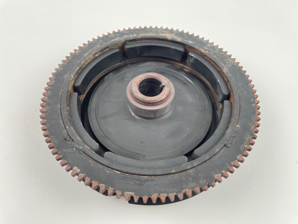 1992 Mercury 150 HP 2 Stroke Outboard Flywheel 819490A-6 OEM