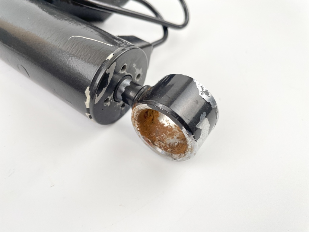 1994 Mercury 150 HP 2 Stroke Outboard Power Trim Tilt Unit 819762A-7 - For Repair