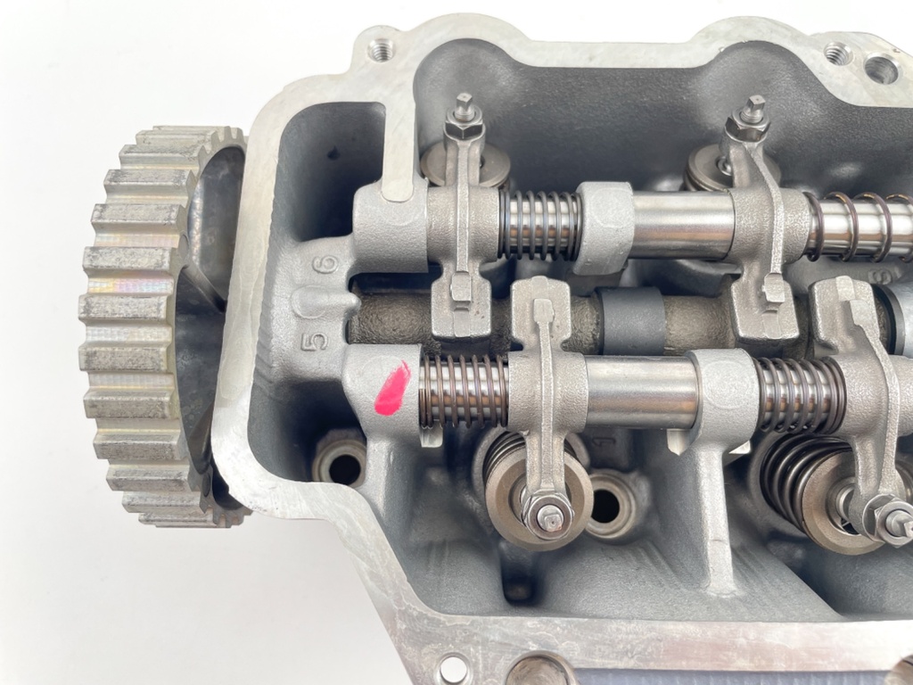 2001 Yamaha 9.9 HP 4 Stroke Outboard Cylinder Head 6G8-11111-03-1S OEM