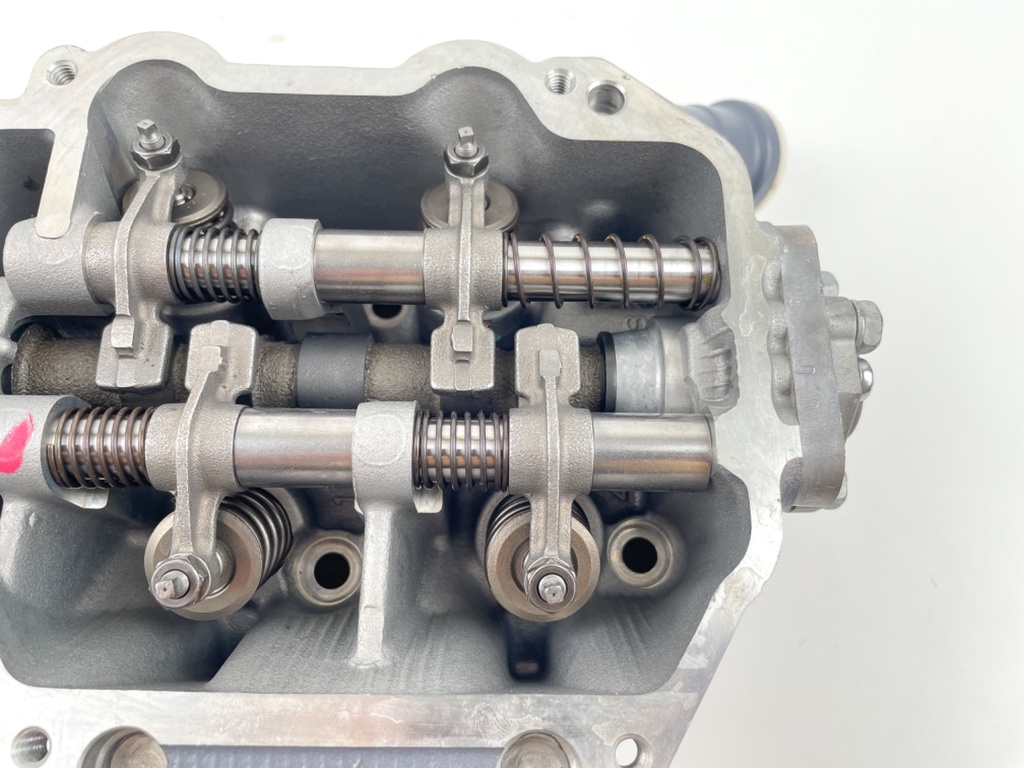 2001 Yamaha 9.9 HP 4 Stroke Outboard Cylinder Head 6G8-11111-03-1S OEM