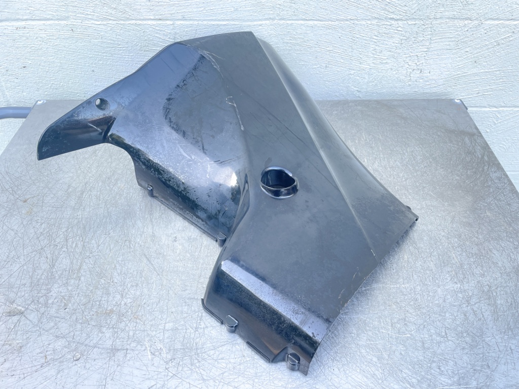 2018 Mercury 60 HP 4 Stroke Outboard Lower Apron Cowling Starboard 826278T08 OEM
