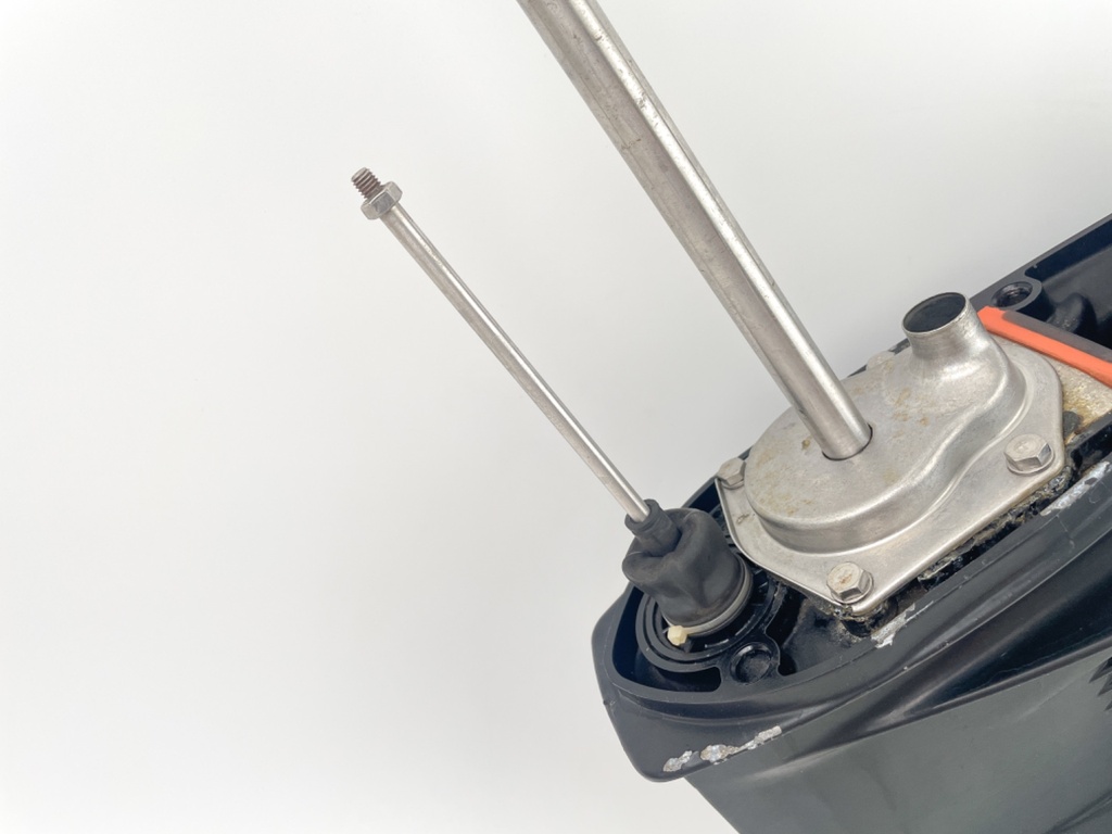 2002 Mercury 40 HP 2 Stroke Outboard 20" Long Lower Unit Gear Case 821306T6