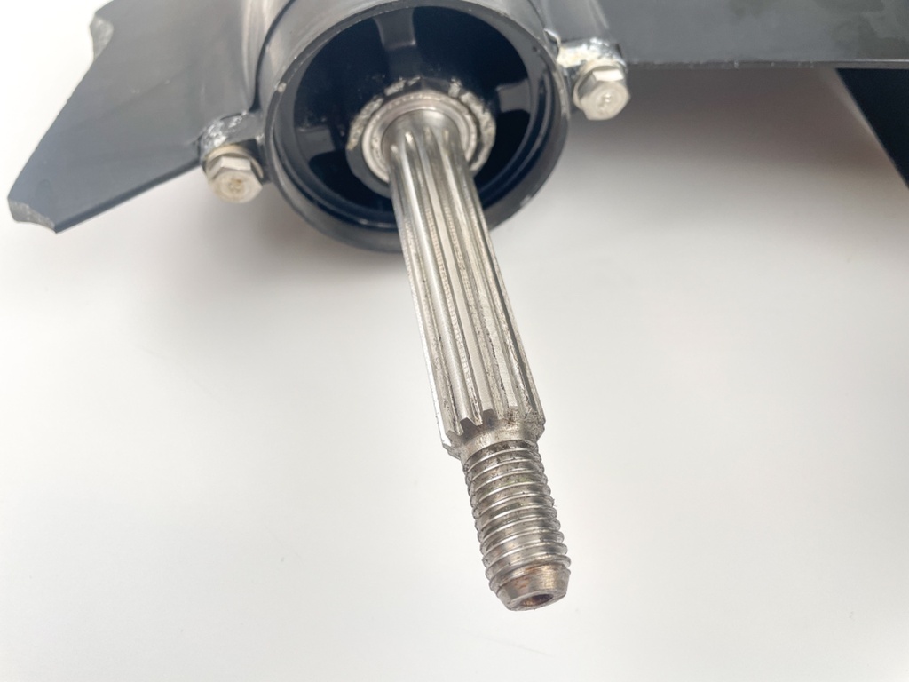 2002 Mercury 40 HP 2 Stroke Outboard 20" Long Lower Unit Gear Case 821306T6