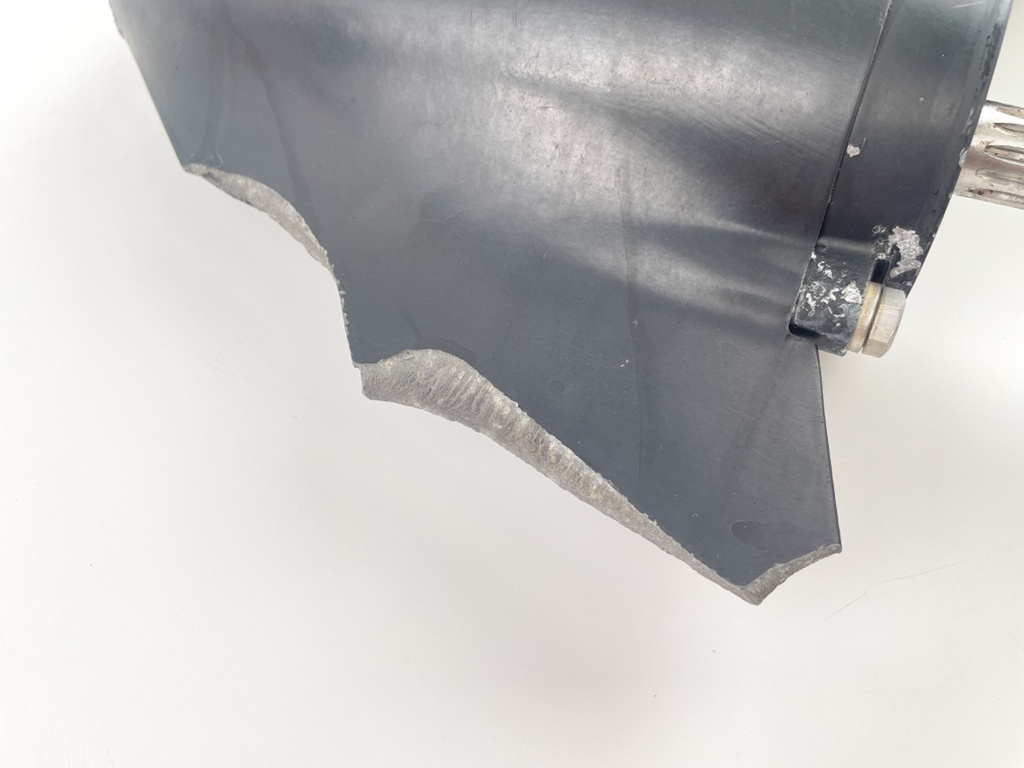 2002 Mercury 40 HP 2 Stroke Outboard 20" Long Lower Unit Gear Case 821306T6