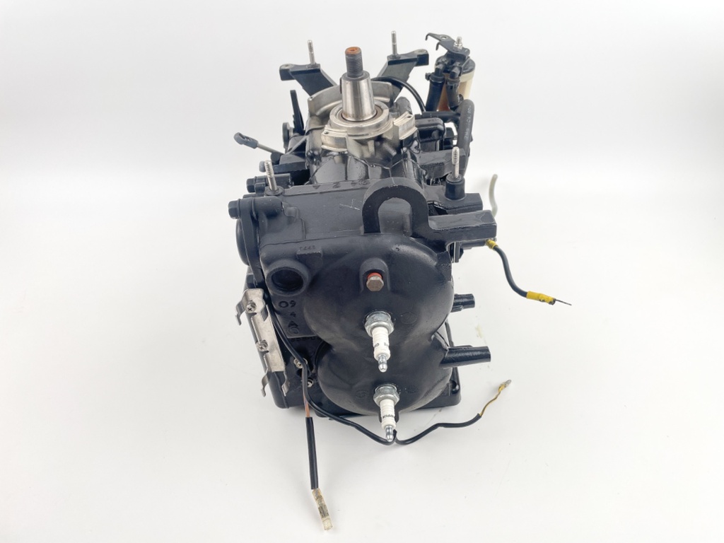 2002 Mercury 40 HP 2 Stroke Outboard Powerhead 8M0063311 - Test Ran