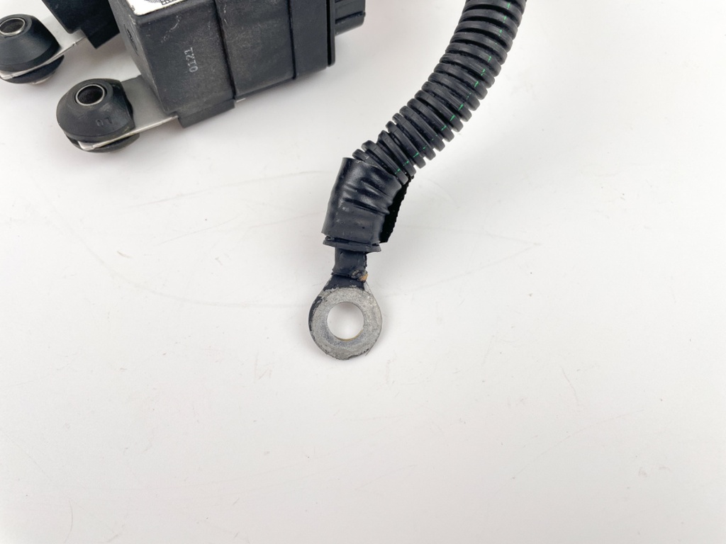 2002 Mercury 40 HP 2 Stroke Outboard Trim Relay Harness 826802A9 OEM