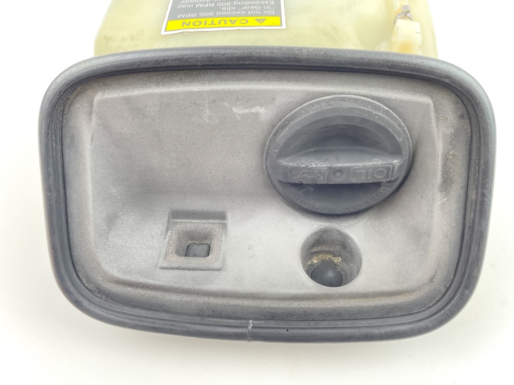 2002 Mercury 40 HP 2 Stroke Outboard Oil Tank 822514A2 OEM