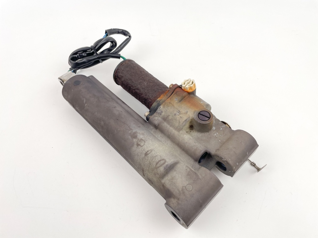 2002 Mercury 40 HP 2 Stroke Outboard Power Trim Tilt Unit 822344T5 OEM