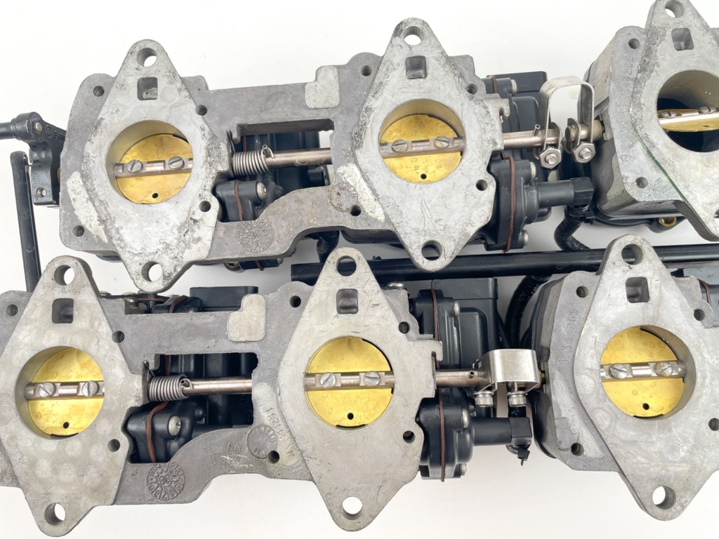 1997 Johnson 200 HP 2 Stroke Outboard Carburetor Set 0437323 OEM