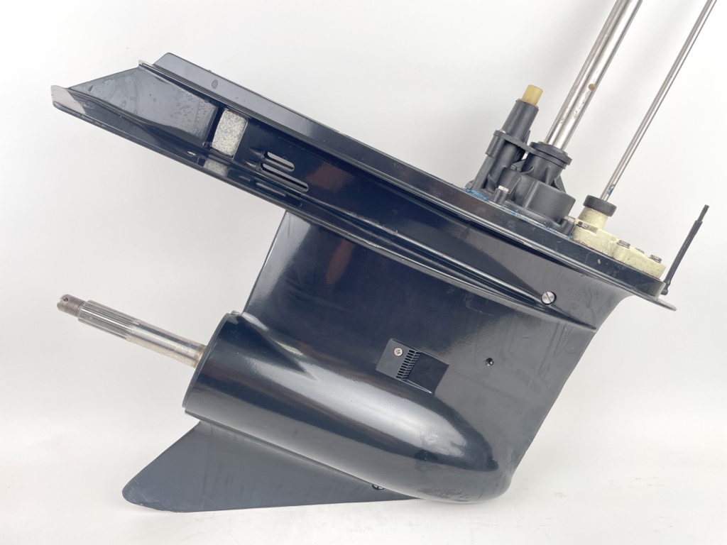 1997 Evinrude 150 HP 2 Stroke Outboard 20" Lower Unit Gear Case 5004635