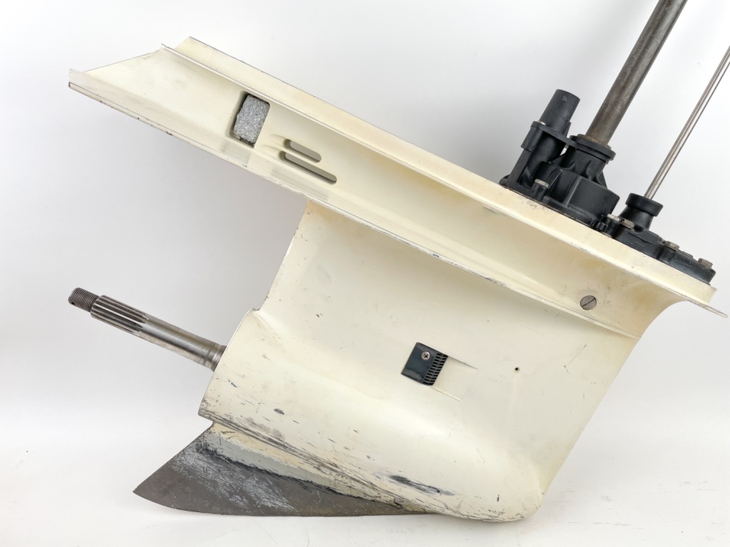 93-2005 Evinrude Johnson 150 175 HP Outboard 20" Lower Unit Gear Case 5009308