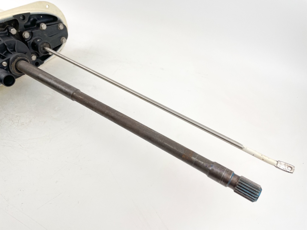 93-2005 Evinrude Johnson 150 175 HP Outboard 20" Lower Unit Gear Case 5009308