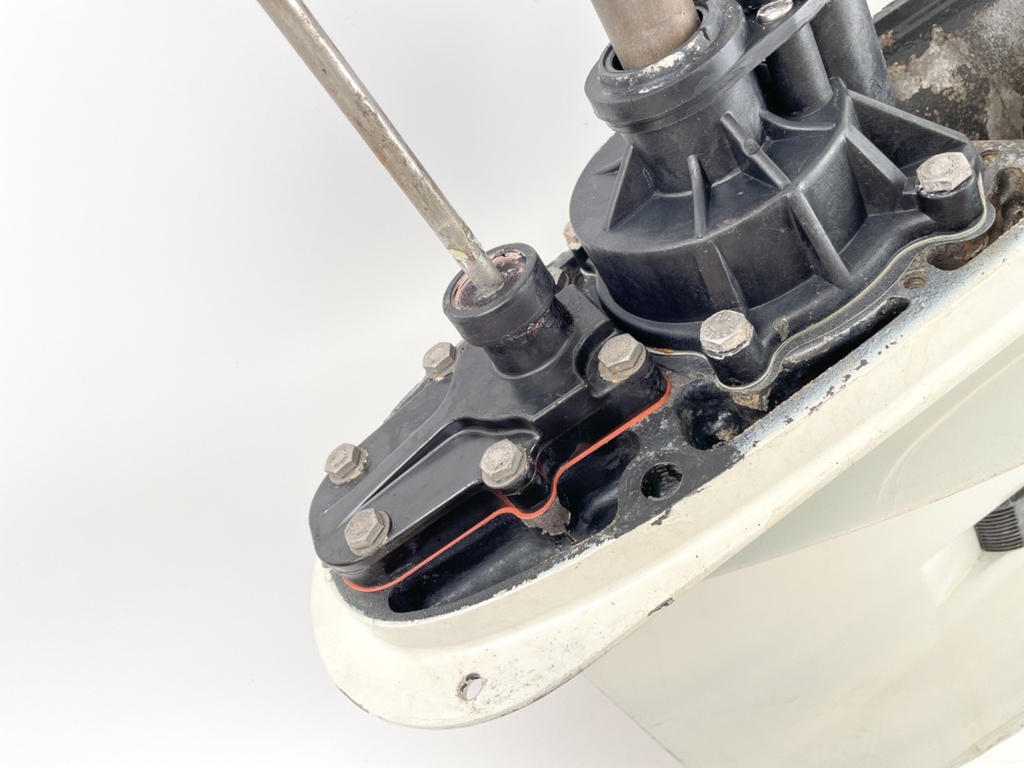 Evinrude Etec 135 150 175 200 HP 2 Stroke Outboard 20" Lower Unit Gear Case V6