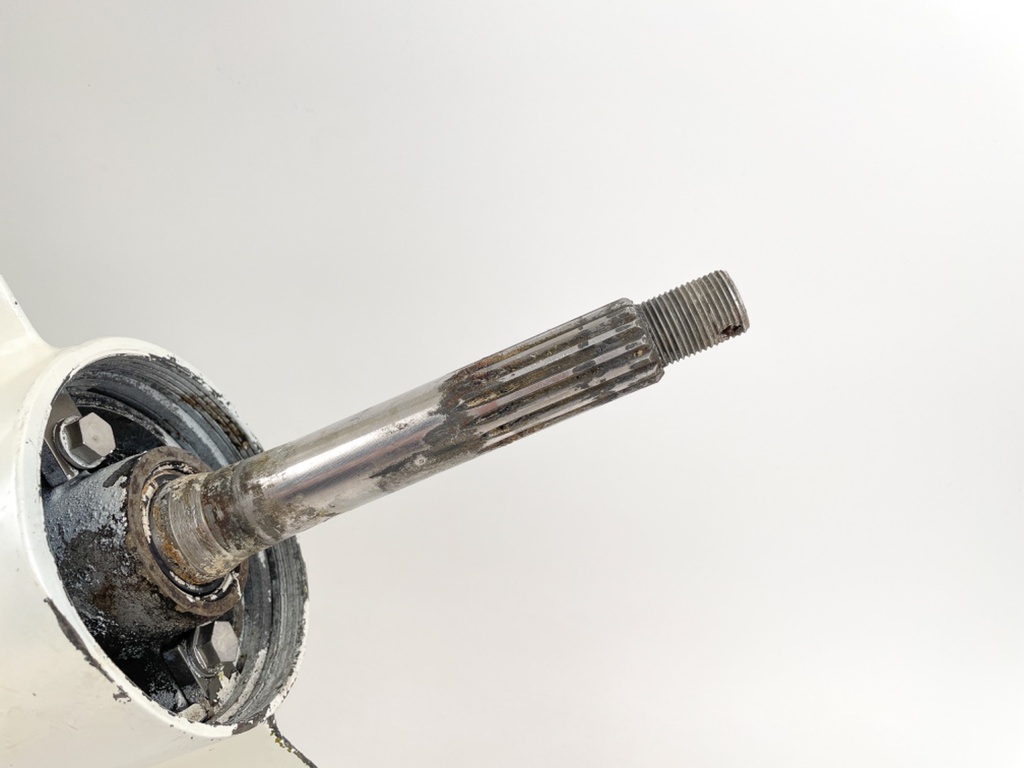 Evinrude Etec 135 150 175 200 HP 2 Stroke Outboard 20" Lower Unit Gear Case V6