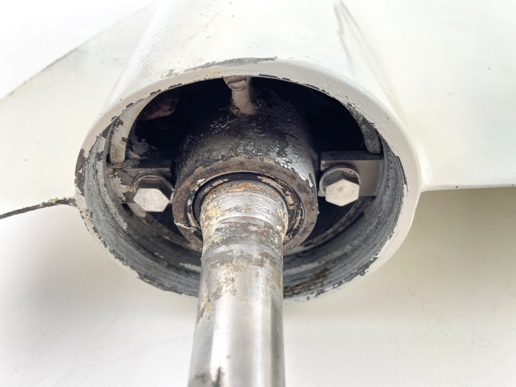 Evinrude Etec 135 150 175 200 HP 2 Stroke Outboard 20" Lower Unit Gear Case V6