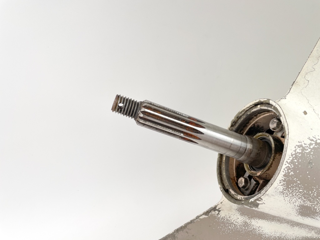 89 - 92 Johnson Evinrude 40 50 HP 2 Stroke Outboard 20" Lower Unit Gear Case 0435277