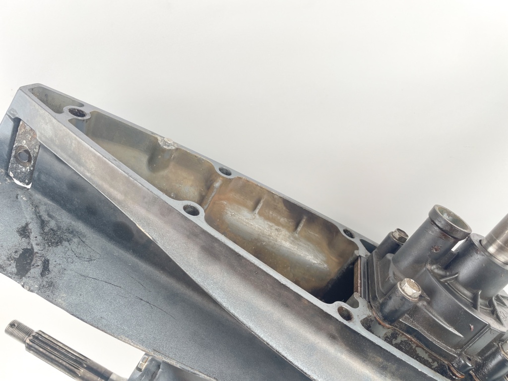 02-2011 Suzuki DF 115 140 HP 25" XL Lower Unit Gear Case Standard Rotation