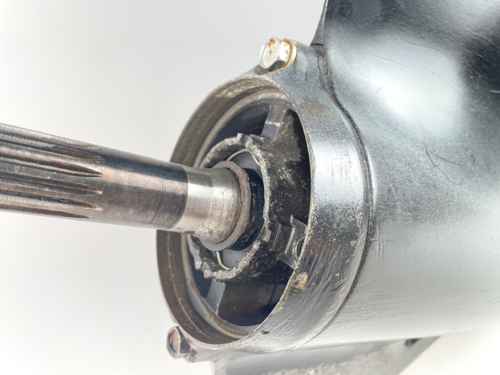 02-2011 Suzuki DF 115 140 HP 25" XL Lower Unit Gear Case Standard Rotation