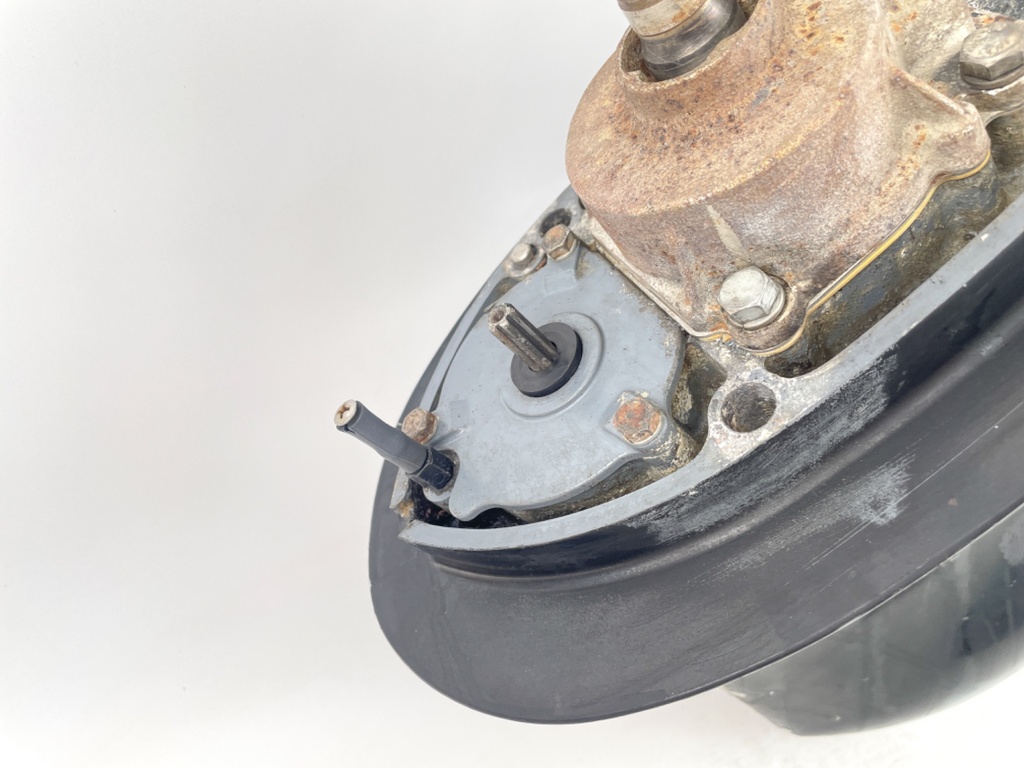 2002-2011 Suzuki DF 115 140 HP 4 Stroke Outboard 20" Lower Unit Gear Case RH