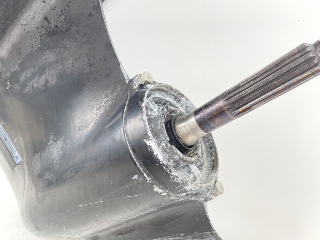 2002-2011 Suzuki DF 115 140 HP 4 Stroke Outboard 20" Lower Unit Gear Case RH