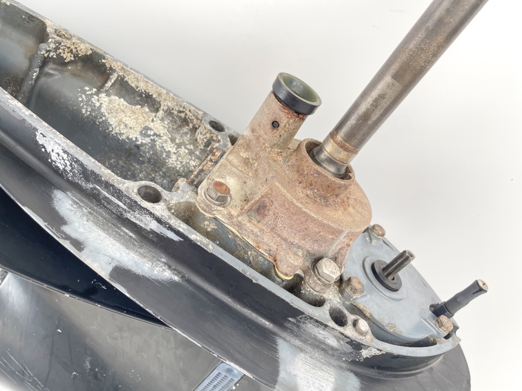 2002-2011 Suzuki DF 115 140 HP 4 Stroke Outboard 20" Lower Unit Gear Case RH