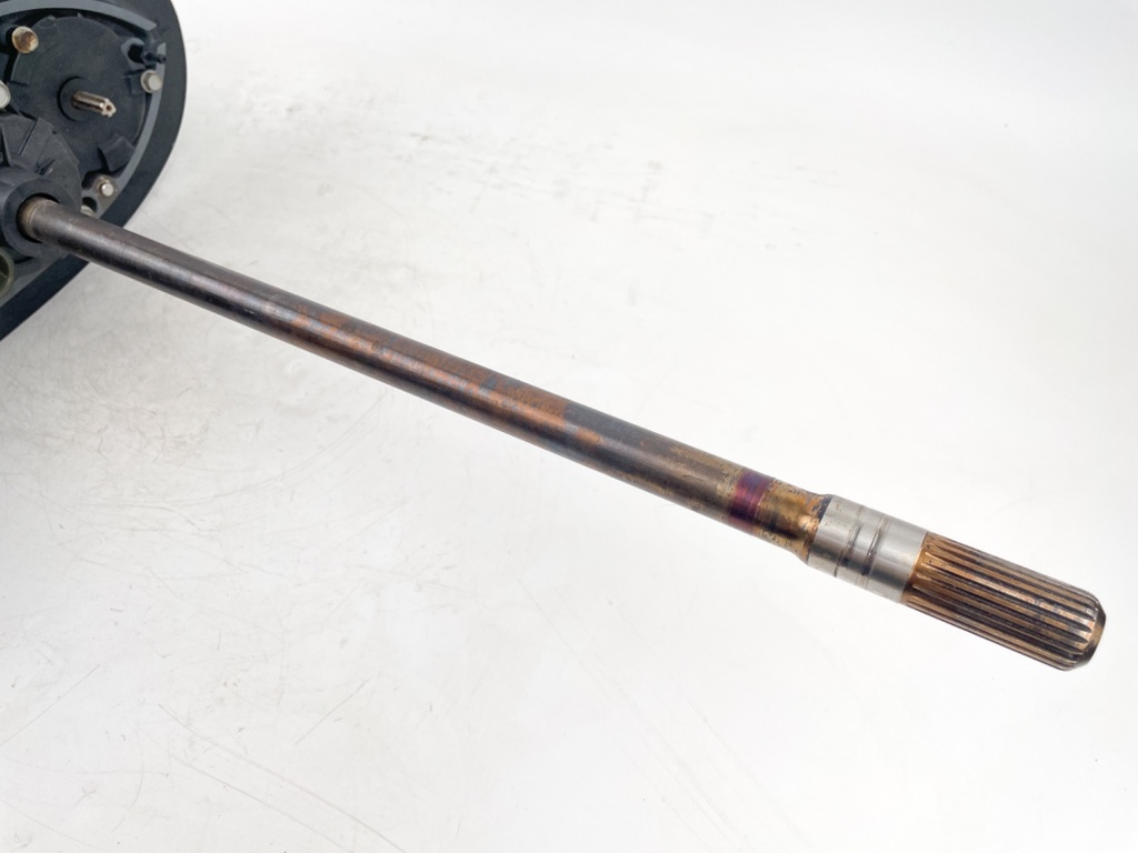 02-2011 Suzuki DF 115 140 HP 20" L Lower Unit Gear Case Standard Rotation