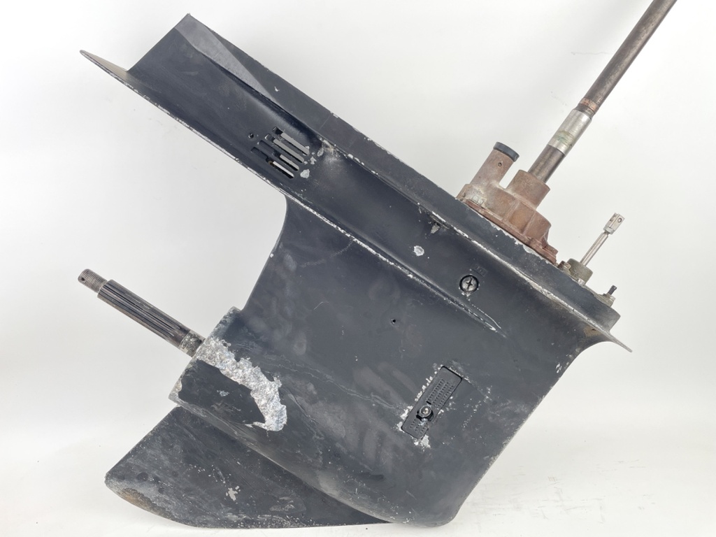 2003 Suzuki 150 HP 2 Stroke Outboard 25" XL Lower Unit Gear Case 55110-87D21-0EP OEM