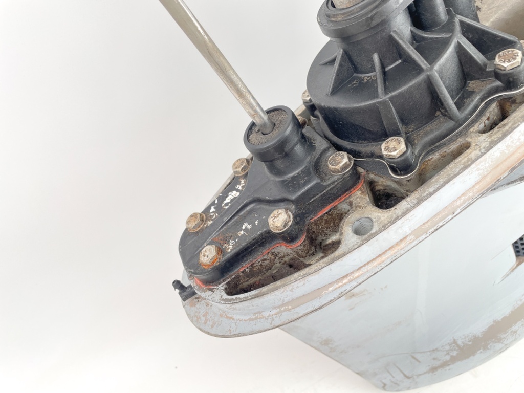 Evinrude Johnson 1995-2005 20" Lower Unit Gear Case V4 90 115 HP